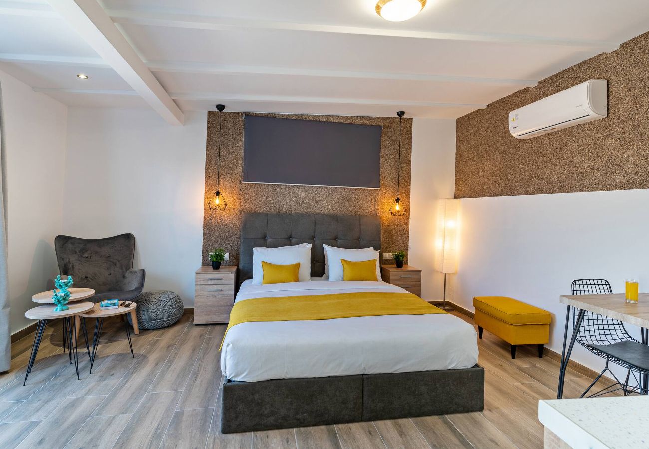 Studio in Rethymno - Remel Rooftop Apartment in the heart of Rethymno Old Town