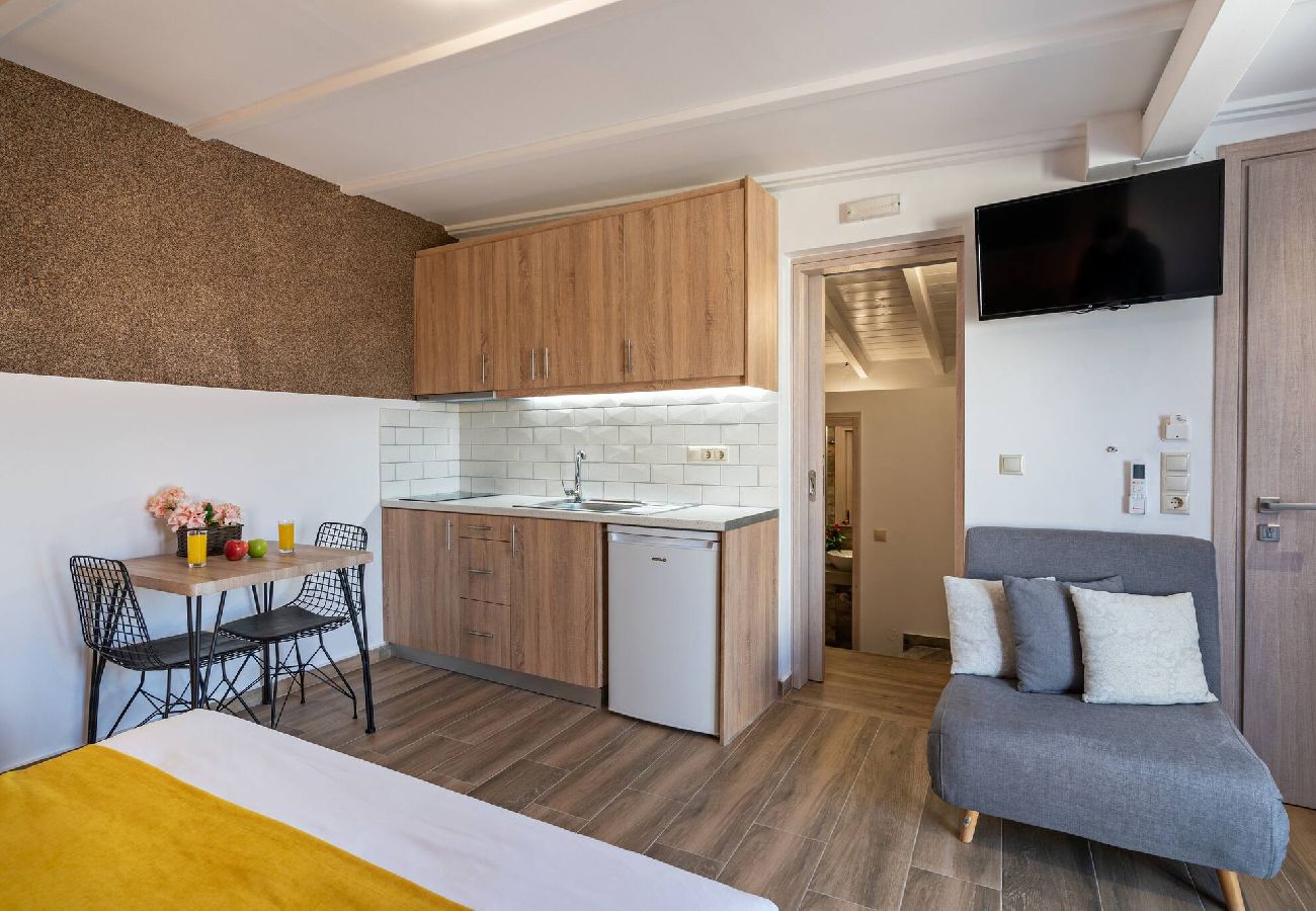 Studio in Rethymno - Remel Rooftop Apartment in the heart of Rethymno Old Town