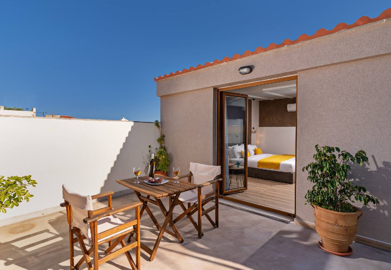Studio in Rethymno - Remel Rooftop Apartment in the heart of Rethymno Old Town
