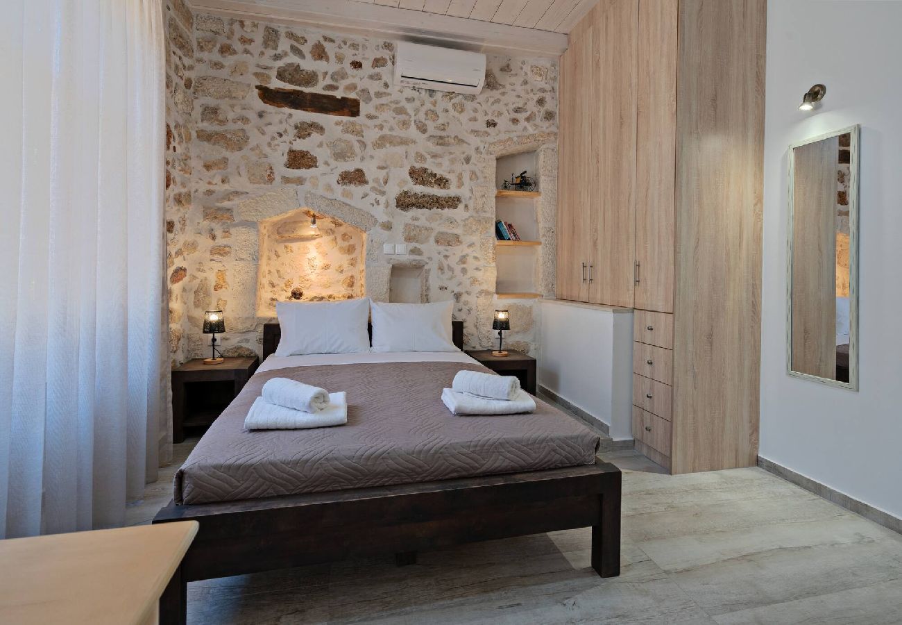 Studio in Rethymno - Melina Apartment in the heart of Rethymno Old Town