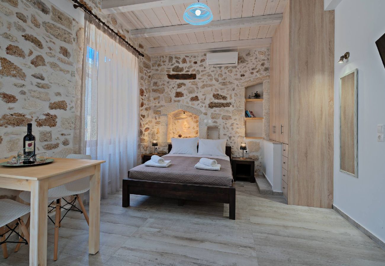 Studio in Rethymno - Melina Apartment in the heart of Rethymno Old Town