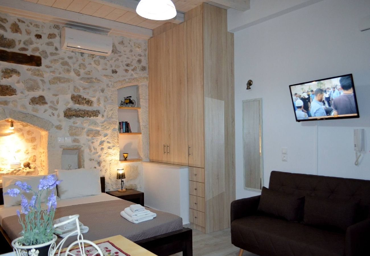 Studio in Rethymno - Melina Apartment in the heart of Rethymno Old Town