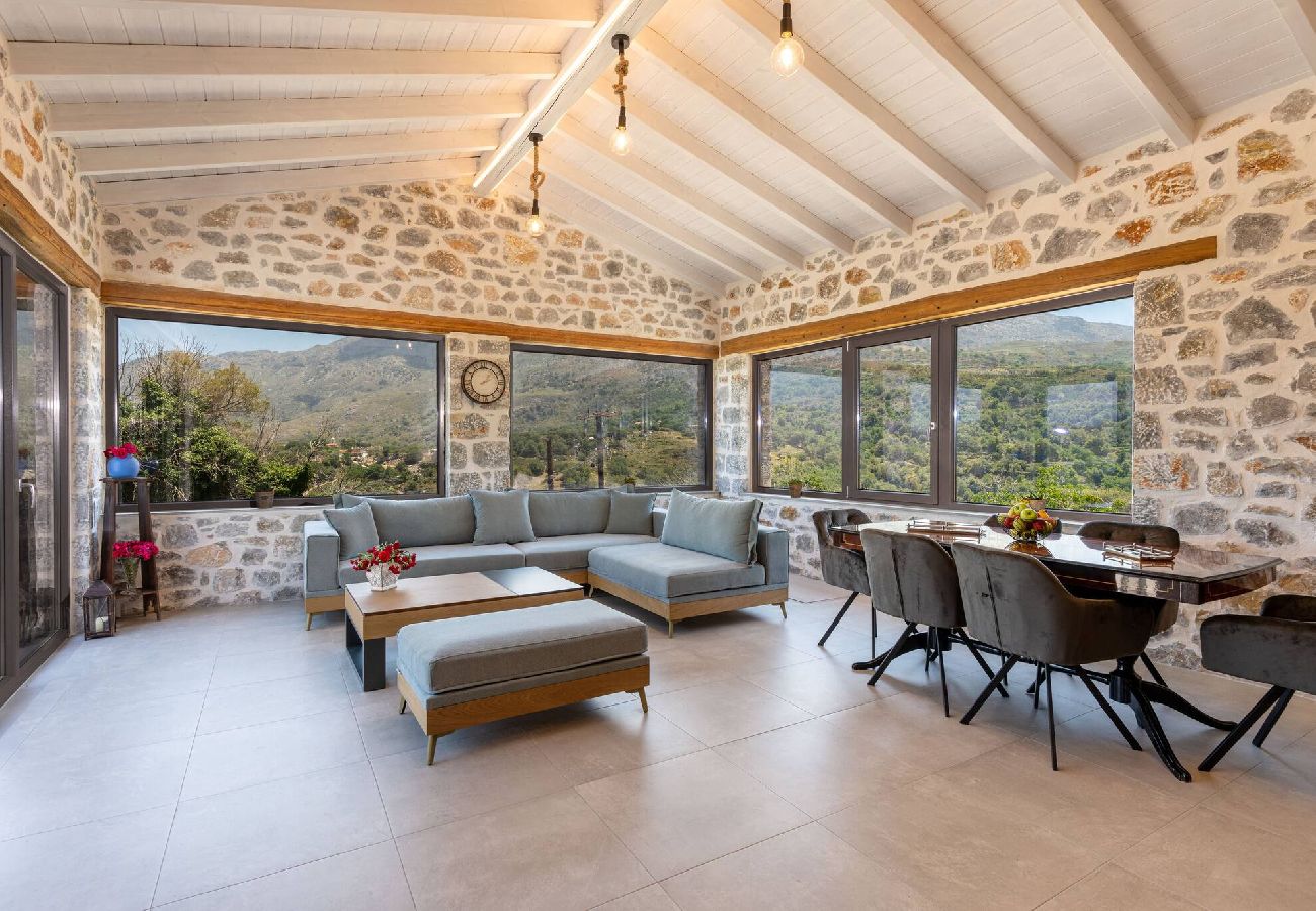 Villa in Mesonisia - Villa Marlia