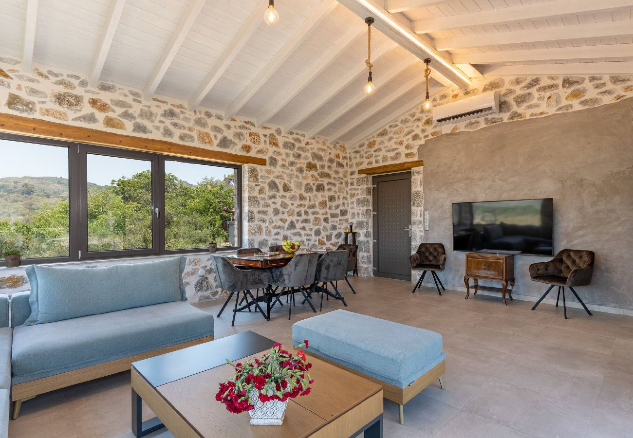 Villa in Mesonisia - Villa Marlia