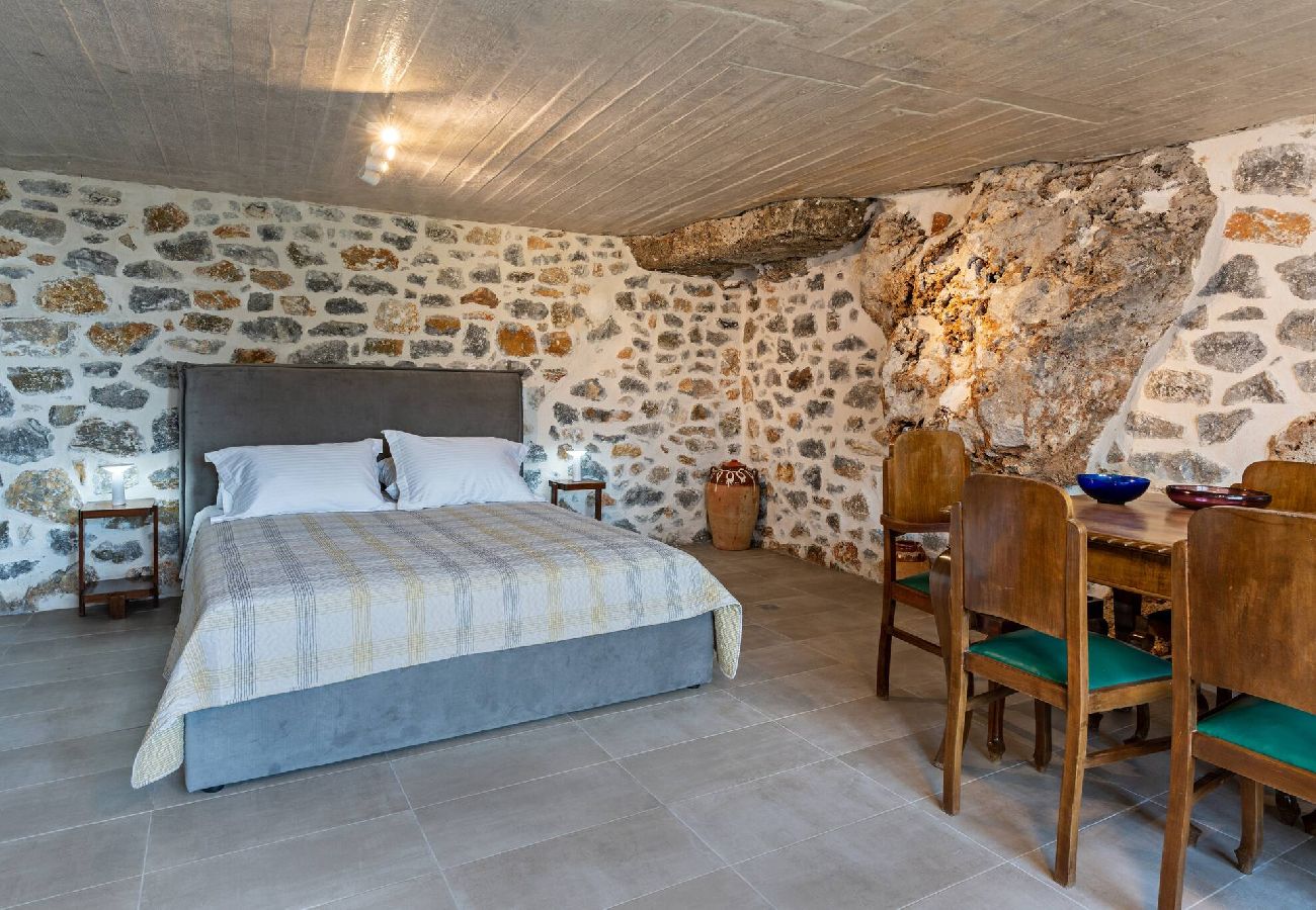 Villa in Mesonisia - Villa Marlia