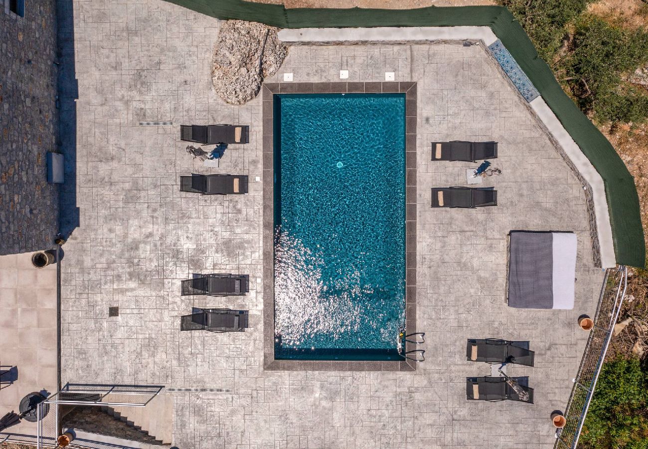 Villa in Mesonisia - Villa Marlia