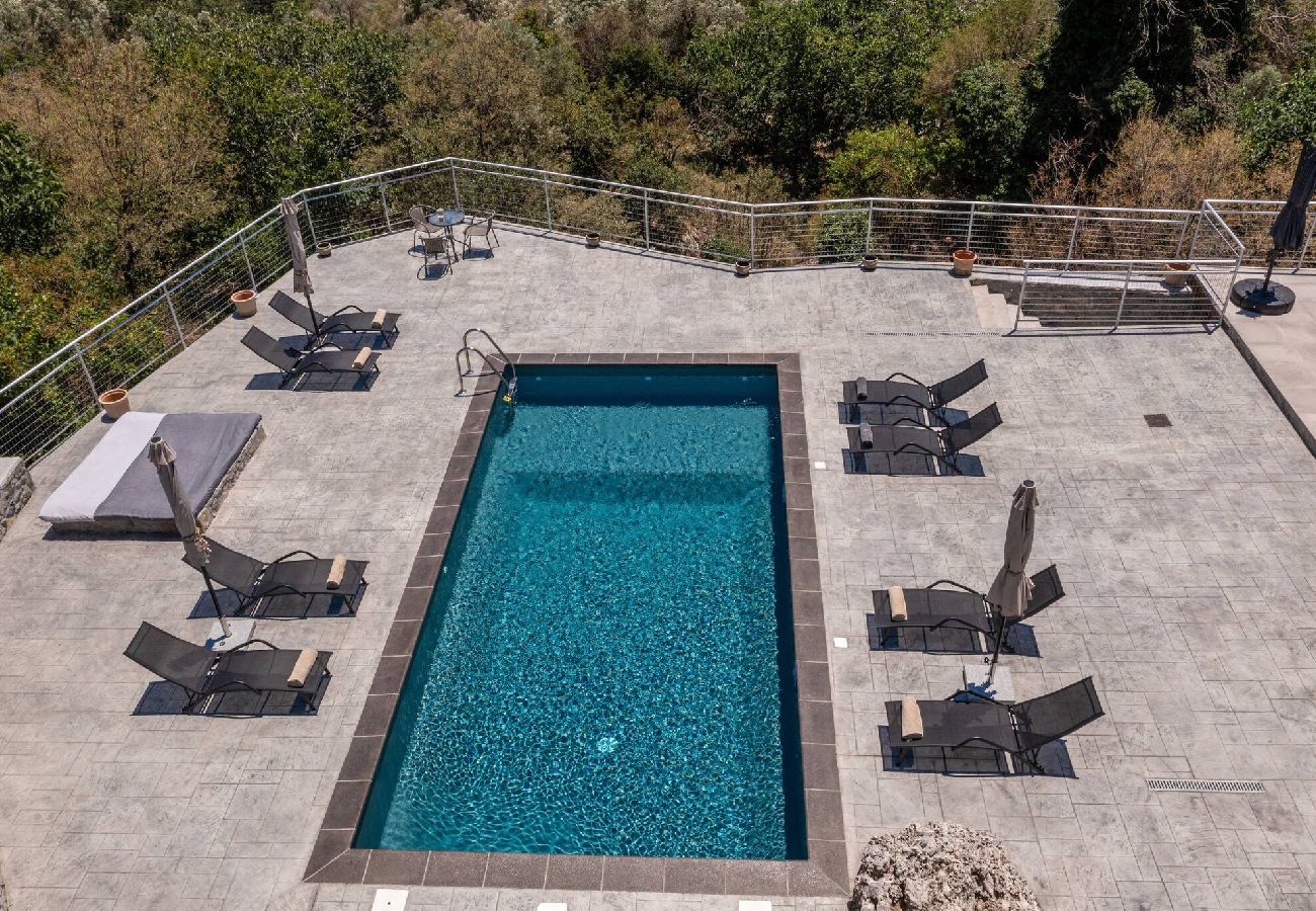 Villa in Mesonisia - Villa Marlia