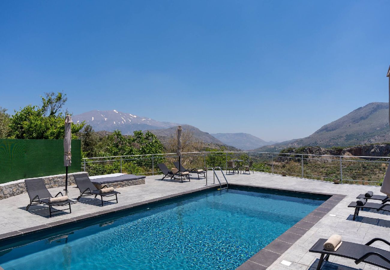 Villa in Mesonisia - Villa Marlia