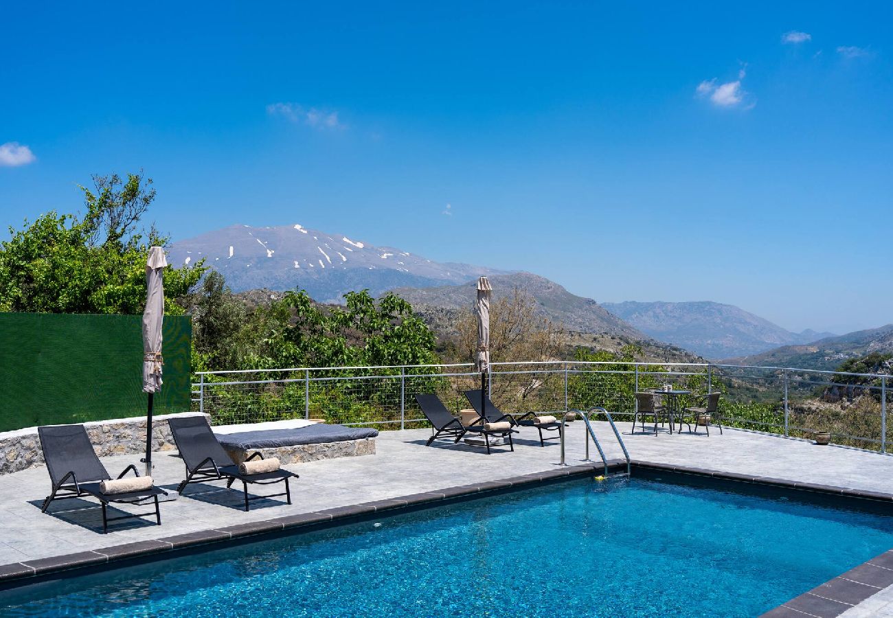 Villa in Mesonisia - Villa Marlia