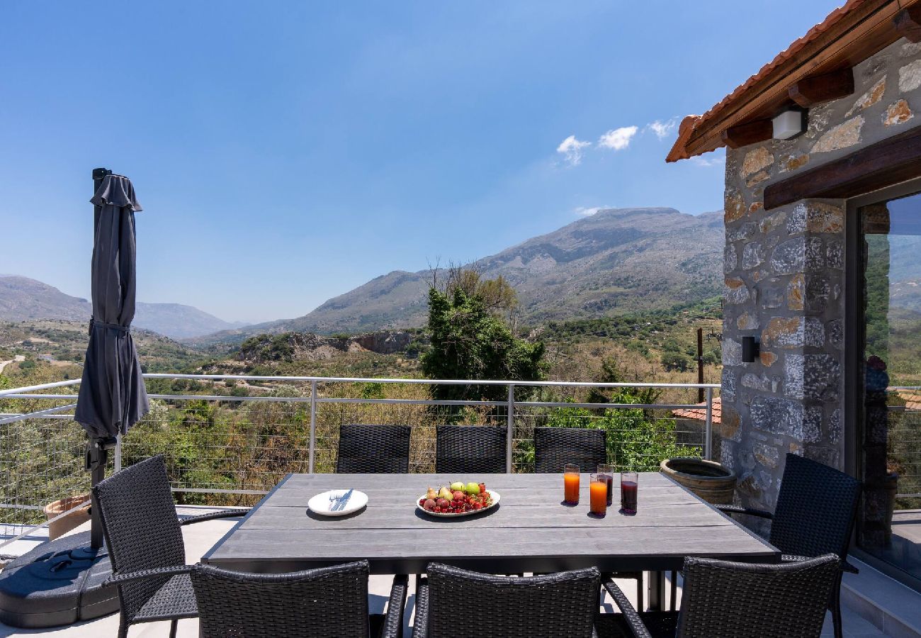 Villa in Mesonisia - Villa Marlia