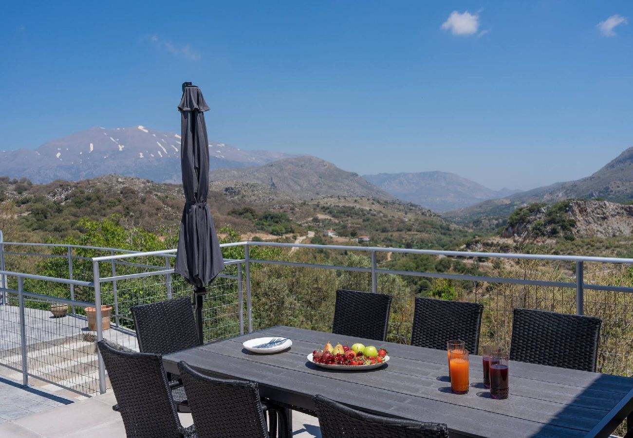 Villa in Mesonisia - Villa Marlia