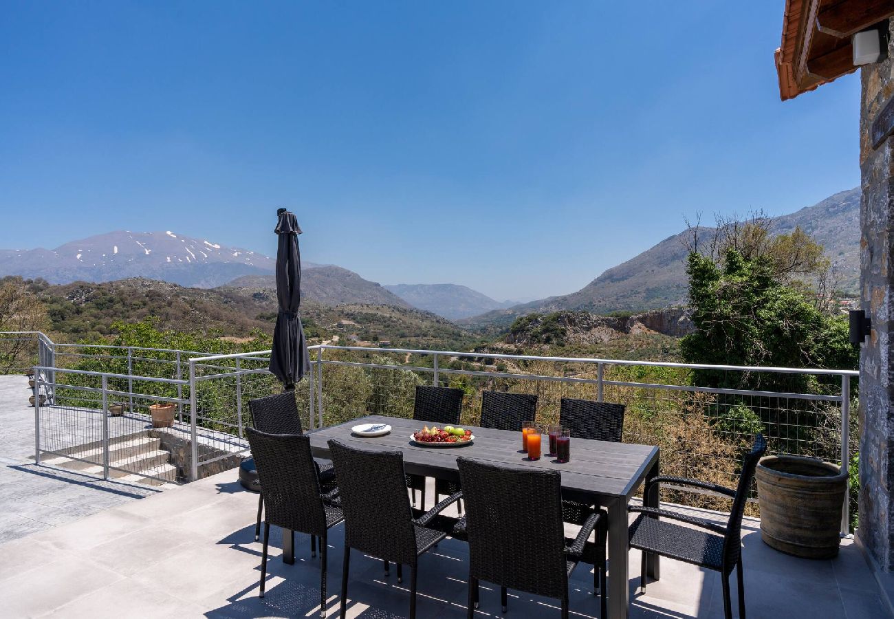 Villa in Mesonisia - Villa Marlia