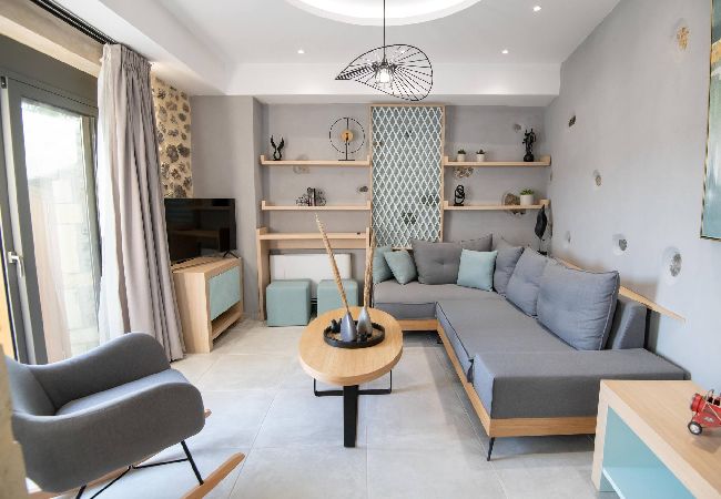 Apartment in Spili - Casa Teo Apt1, By Hellocrete