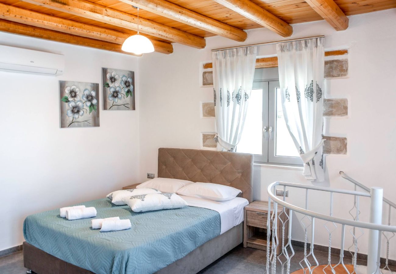 House in Pigi - Marilena Traditional House