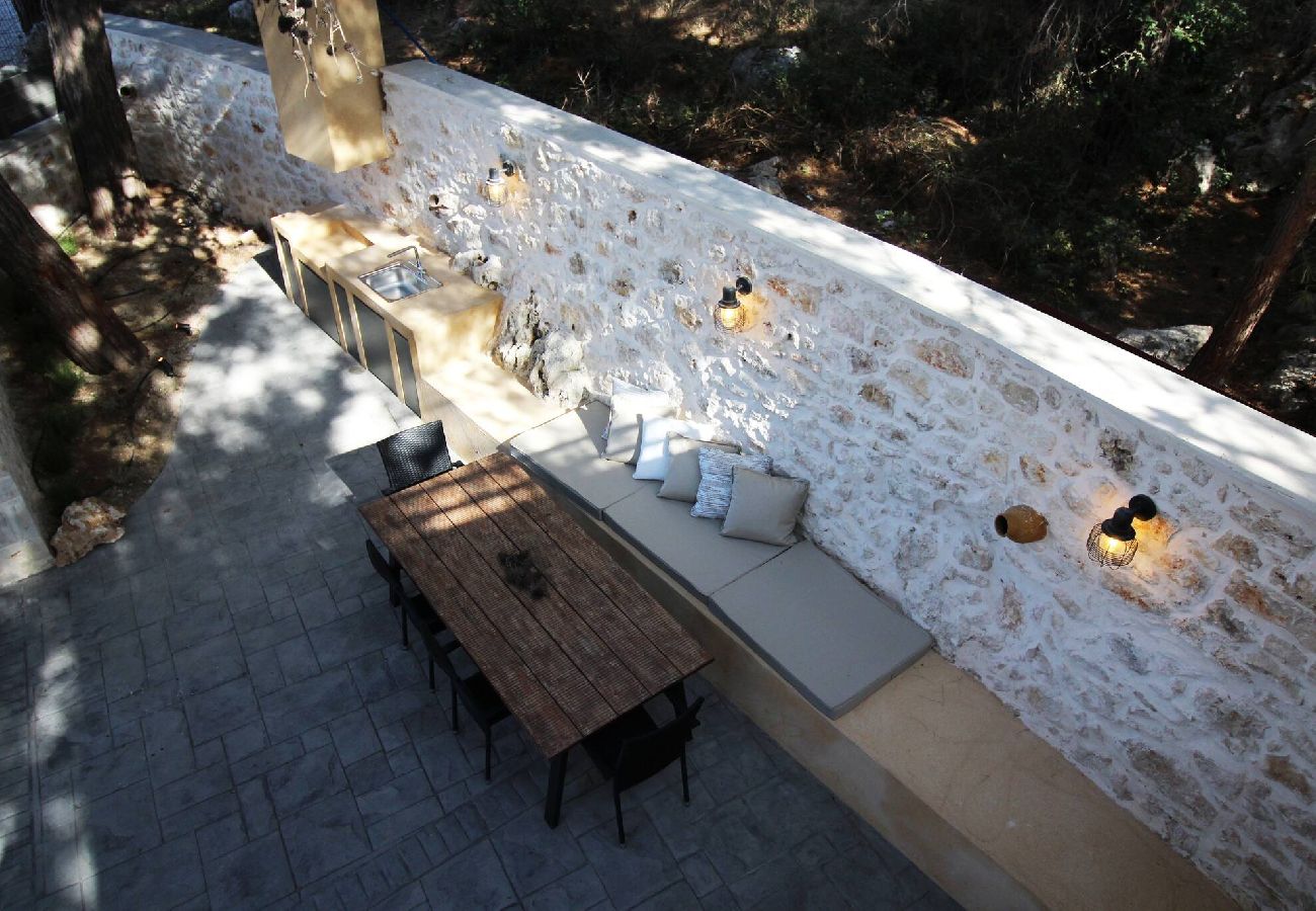 Villa in Violi Charaki - Villa Pefka just a few km from city centre