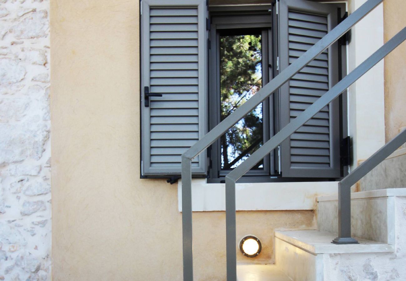 Villa in Violi Charaki - Villa Pefka just a few km from city centre