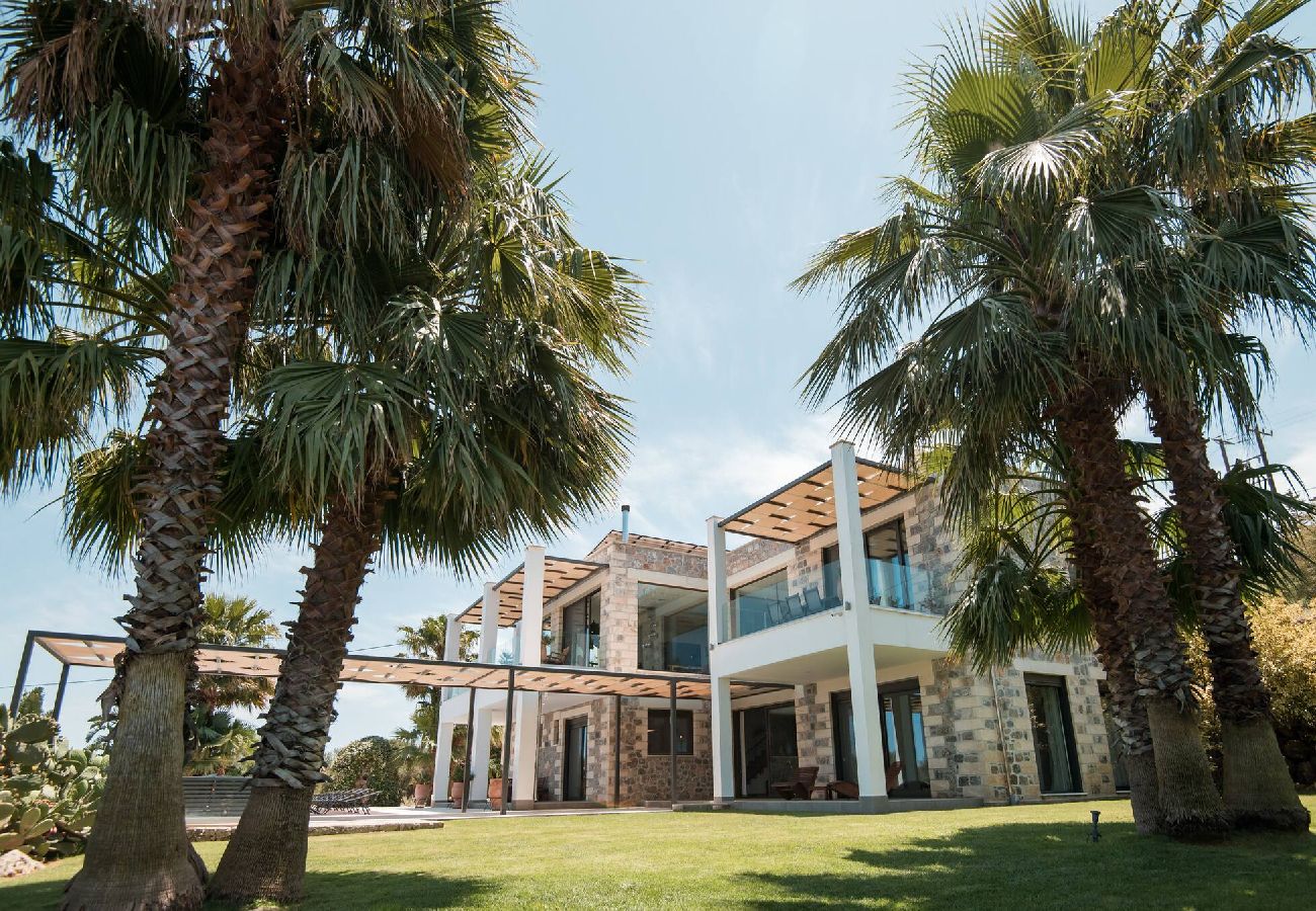 Villa in Vamos - Blue Skyline Magnificent Villa, By Hellocrete