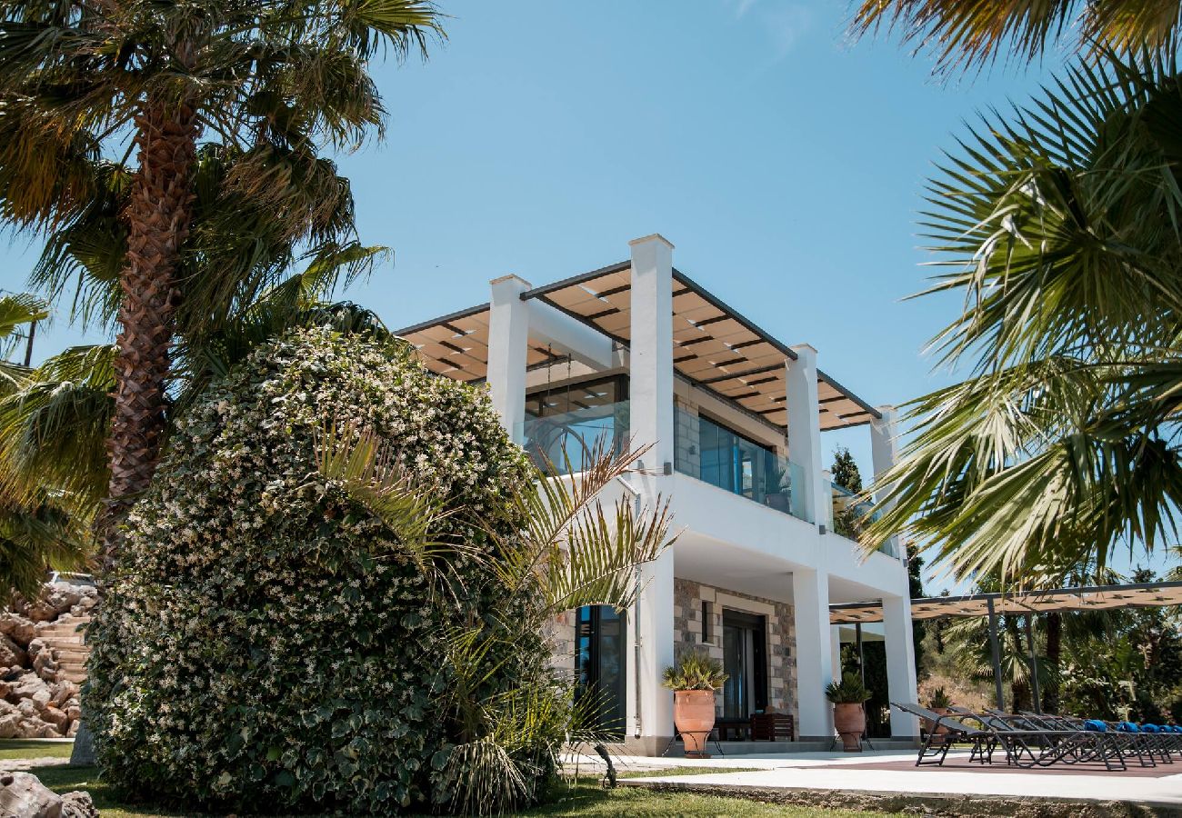 Villa in Vamos - Blue Skyline Magnificent Villa, By Hellocrete