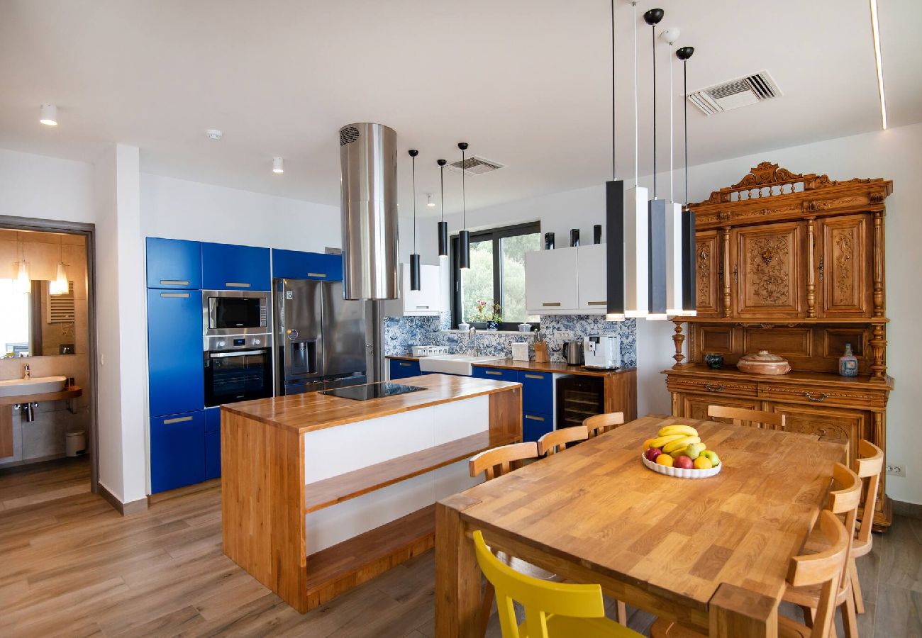 Villa in Vamos - Blue Skyline Magnificent Villa, By Hellocrete