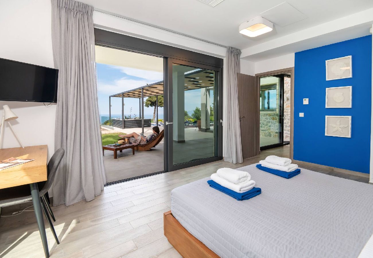 Villa in Vamos - Blue Skyline Magnificent Villa, By Hellocrete