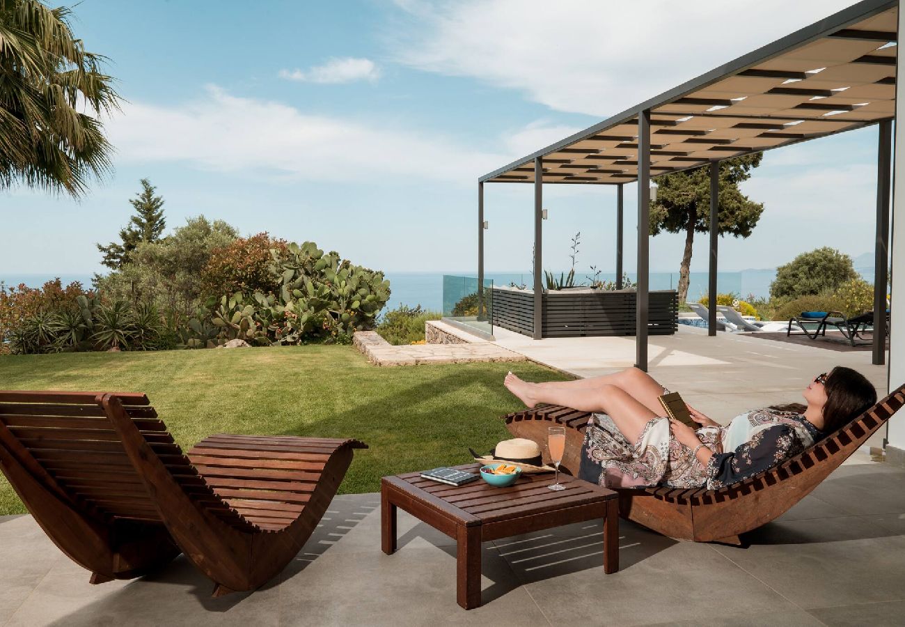 Villa in Vamos - Blue Skyline Magnificent Villa, By Hellocrete