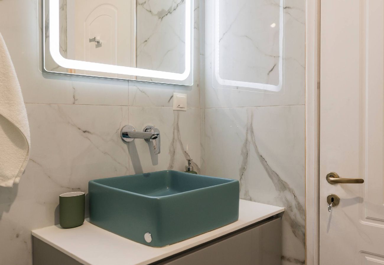 Villa in Loutraki - SeaWave Villa II, By Hellocrete