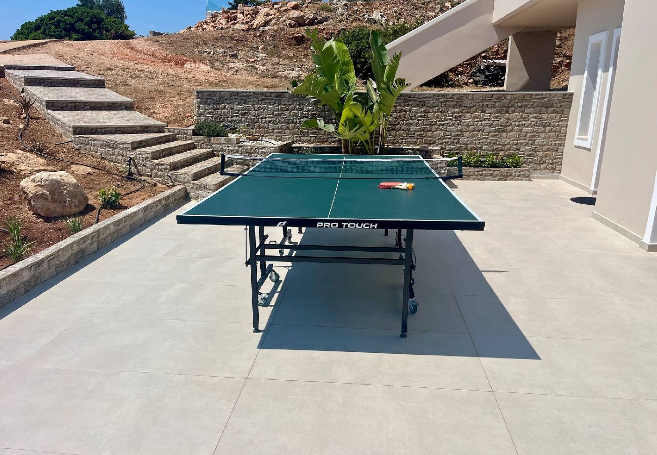 Villa in Loutraki - SeaWave Villa II, By Hellocrete