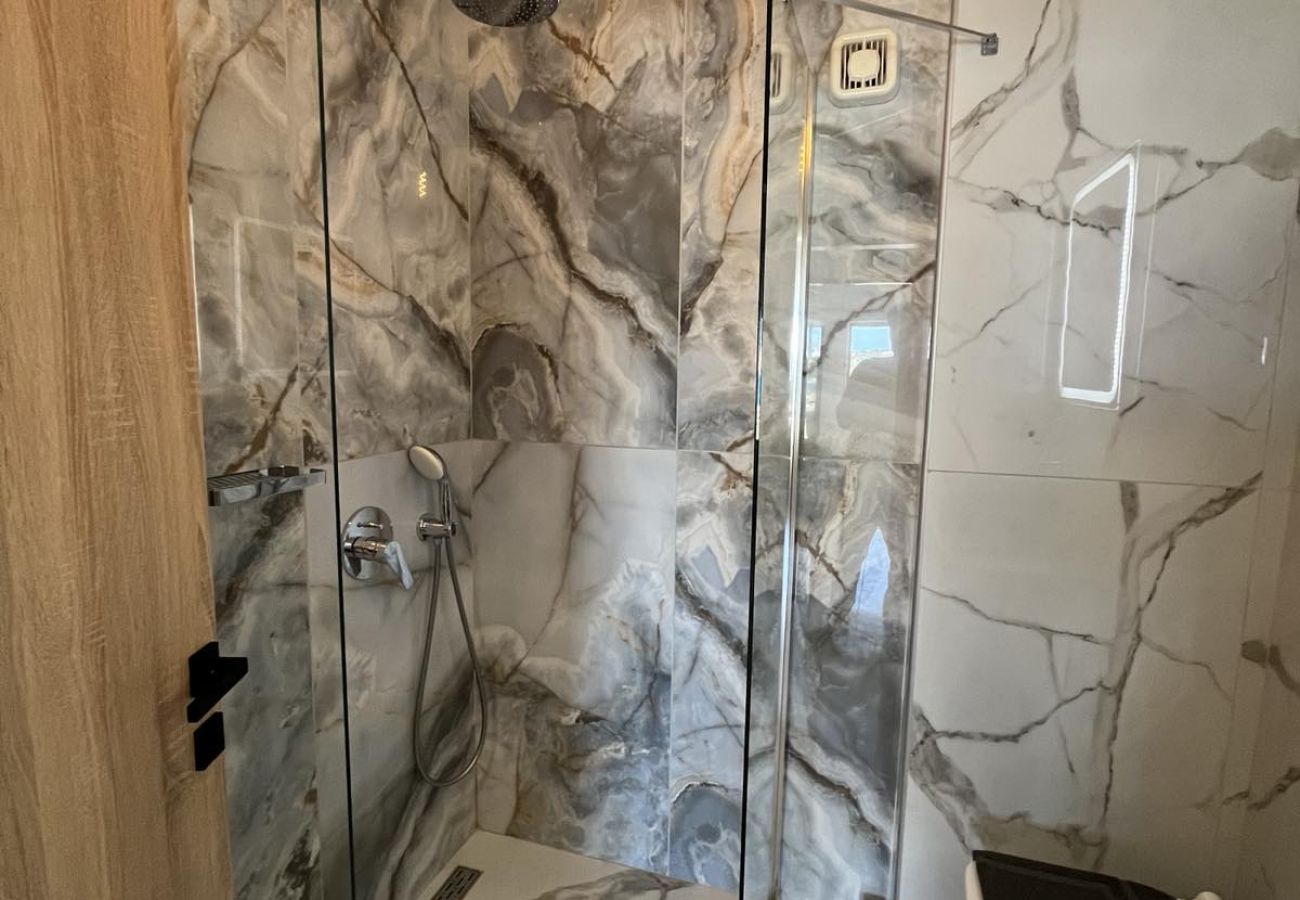 Villa in Loutraki - SeaWave Villa II with Heated Pool, By Hellocrete