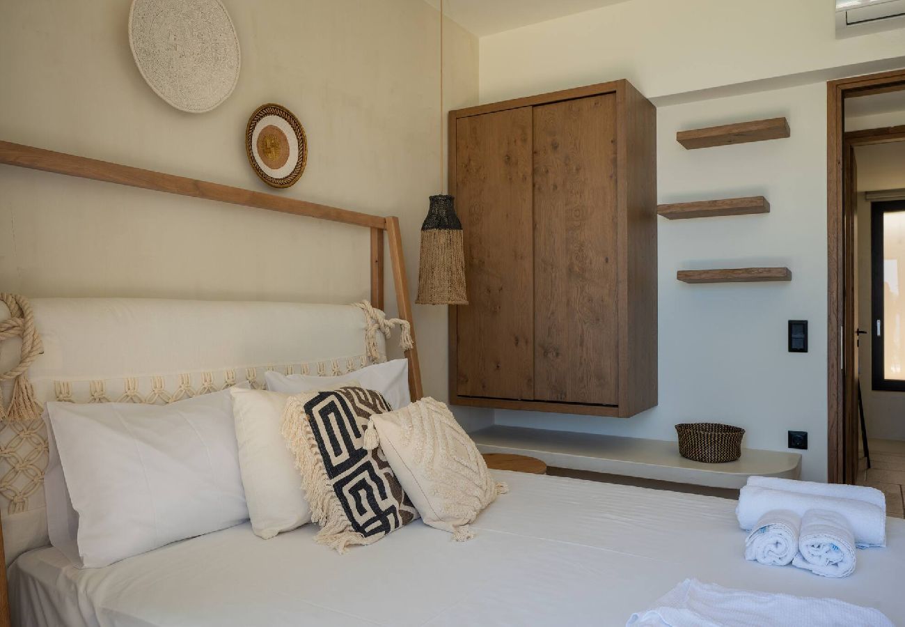 Villa in Saktouria - ArtOikia Villas – Thalassa, By Hellocrete