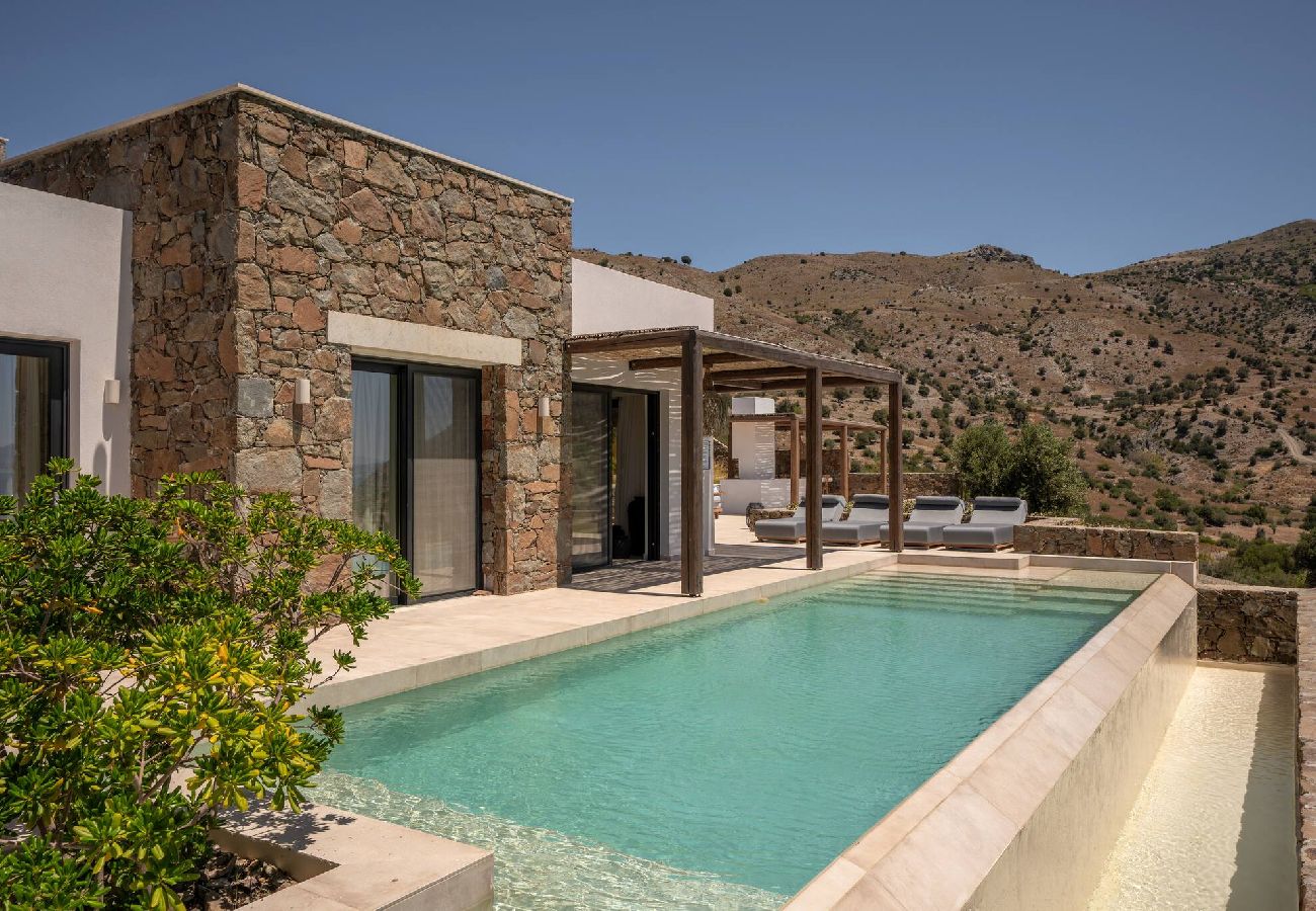 Villa in Saktouria - ArtOikia Villas – Thalassa, By Hellocrete