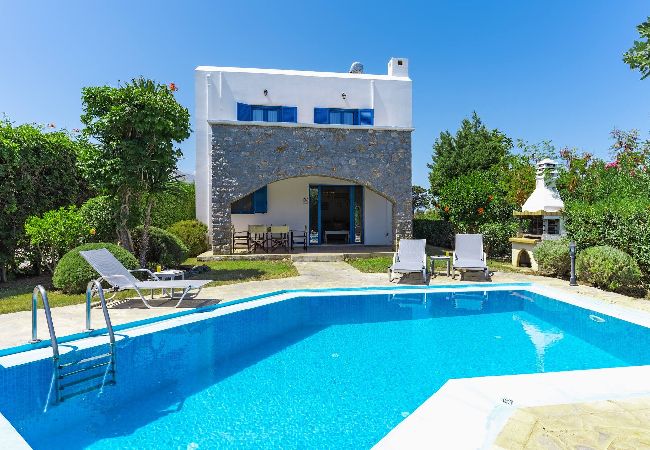 Villa in Pagkalochori - Villa Irini, By Hellocrete