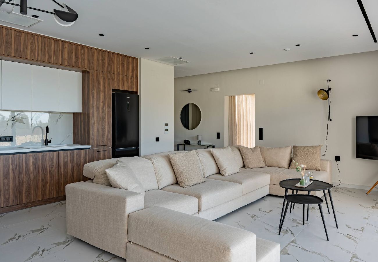 Villa in Aggeliana - Olive Hill Villa, By Hellocrete