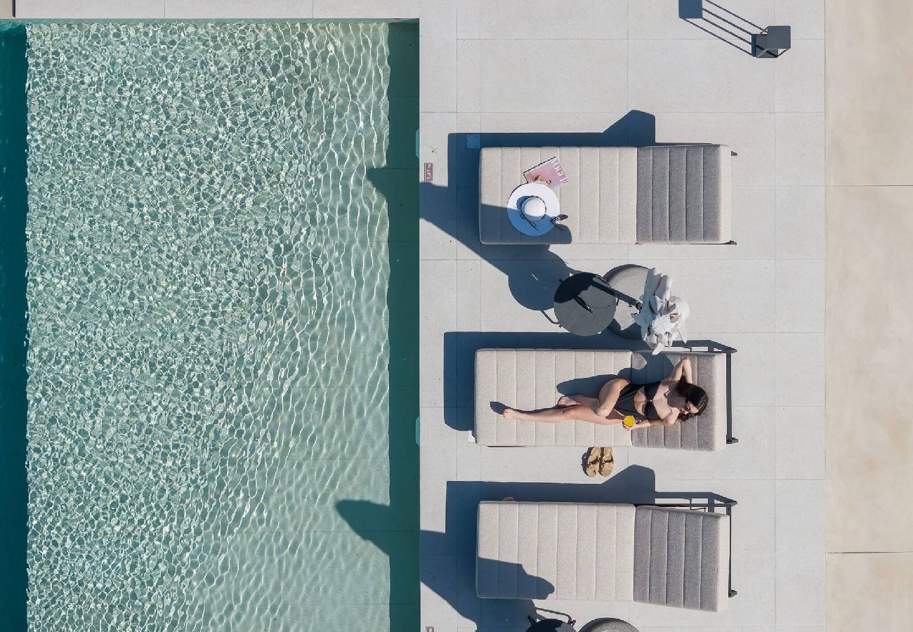 Villa in Aggeliana - Olive Hill Villa, By Hellocrete