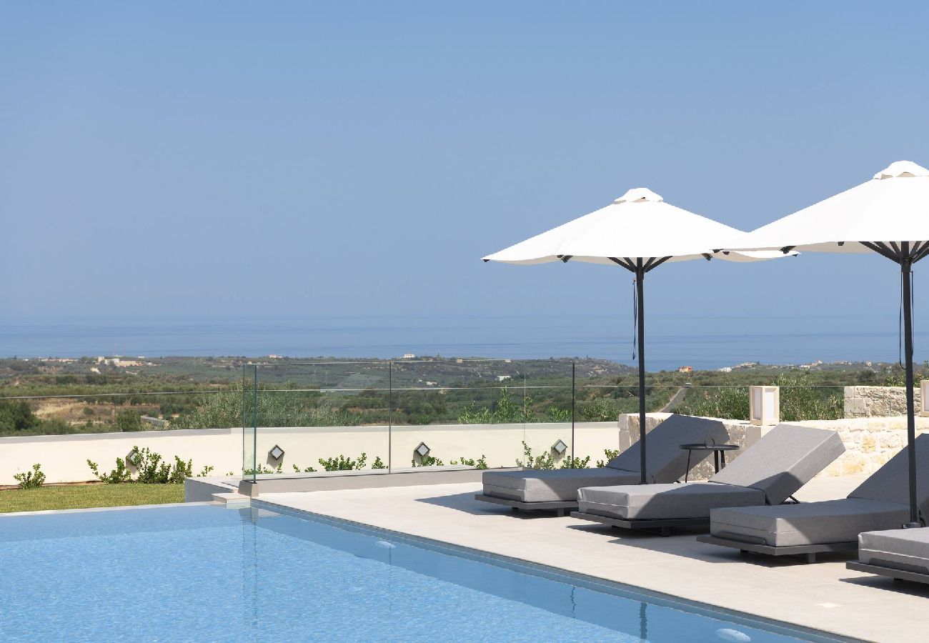 Villa in Skouloufia - Caelum Villa, By Hellocrete