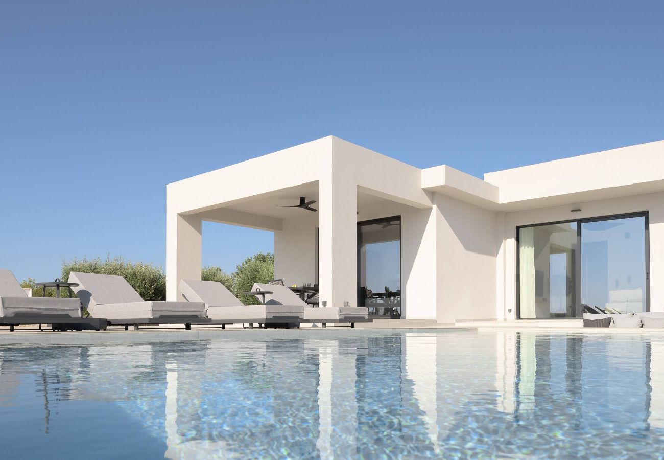 Villa in Skouloufia - Caelum Villa, By Hellocrete