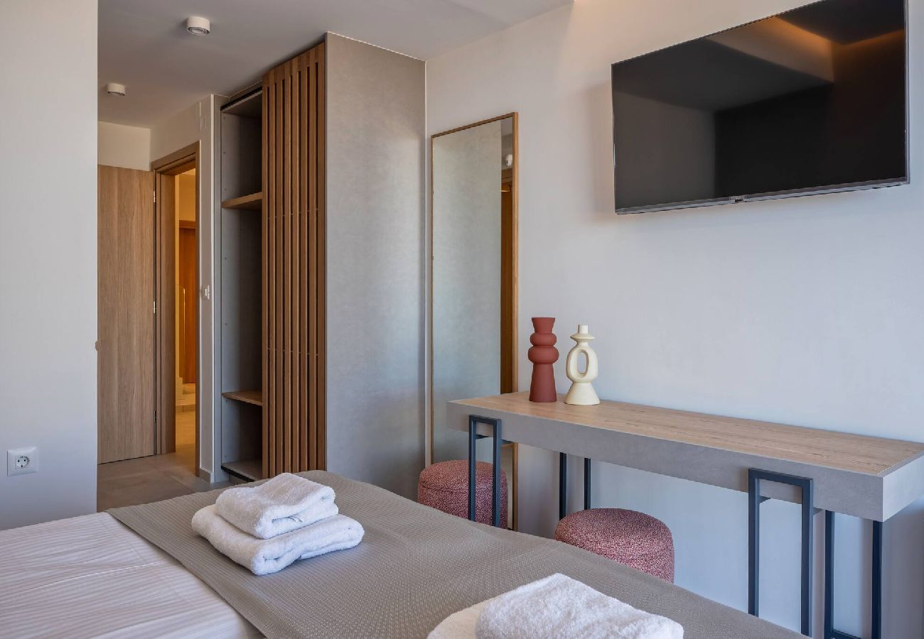 Villa in Aggeliana - Skyline Villa II, By Hellocrete