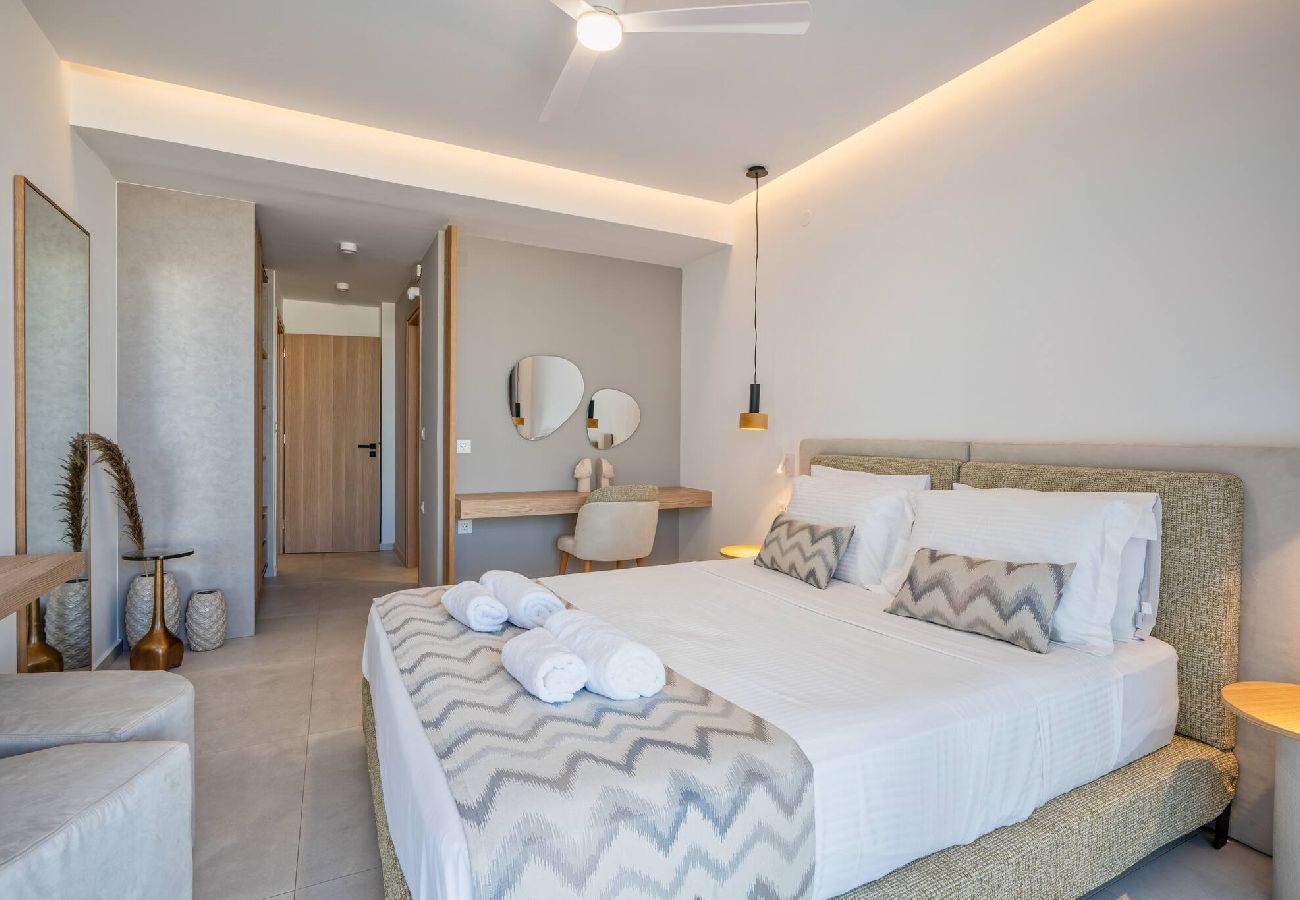 Villa in Aggeliana - Skyline Villa II, By Hellocrete