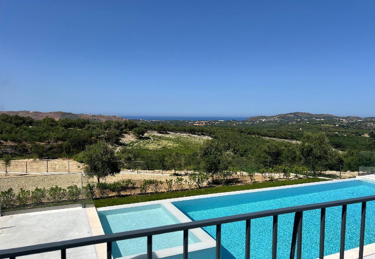 Villa in Aggeliana - Skyline Villa II, By Hellocrete