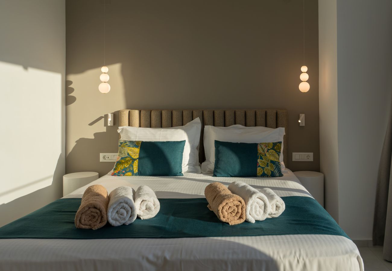 Villa in Aggeliana - Skyline Villa II, By Hellocrete