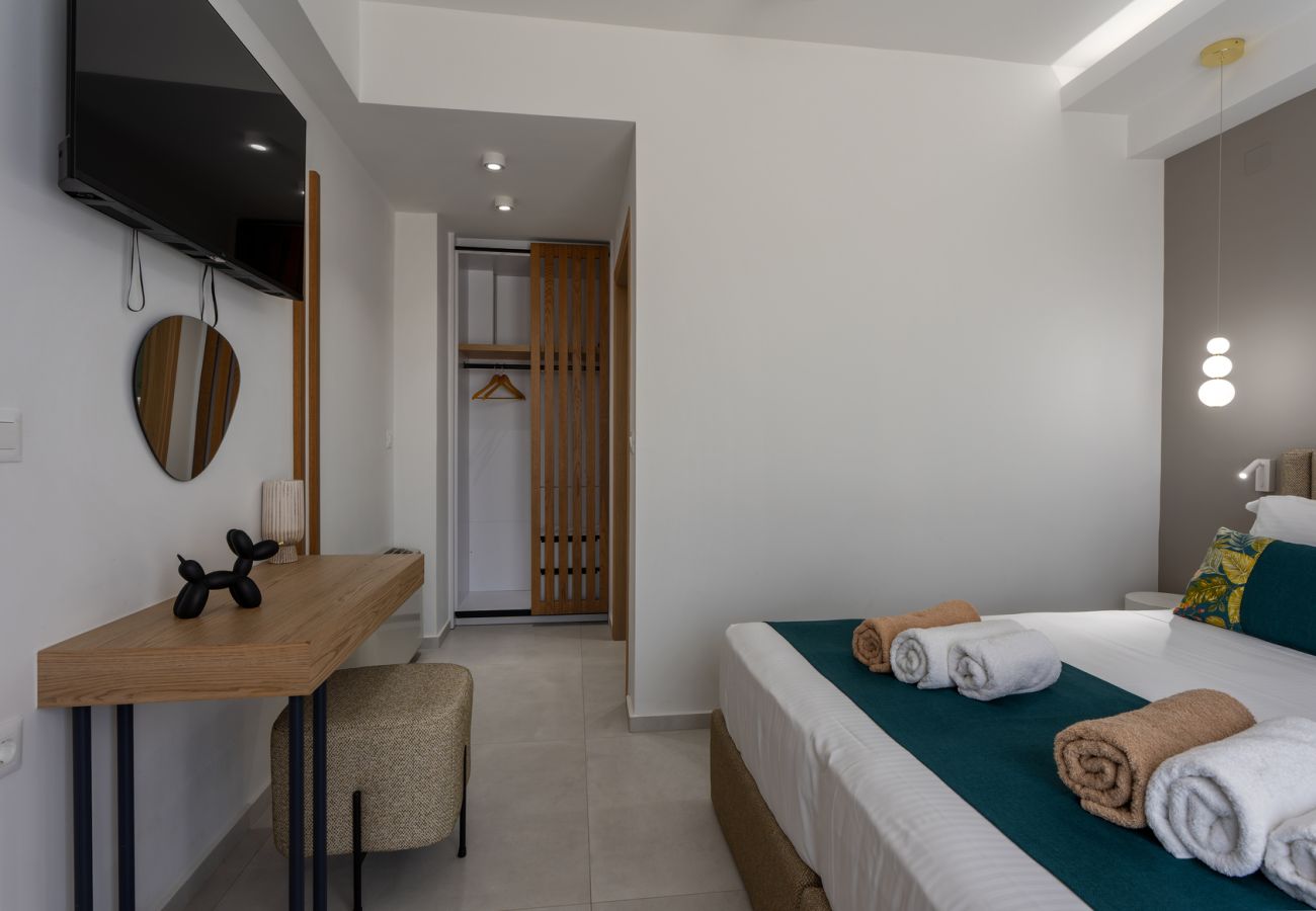 Villa in Aggeliana - Skyline Villa II, By Hellocrete