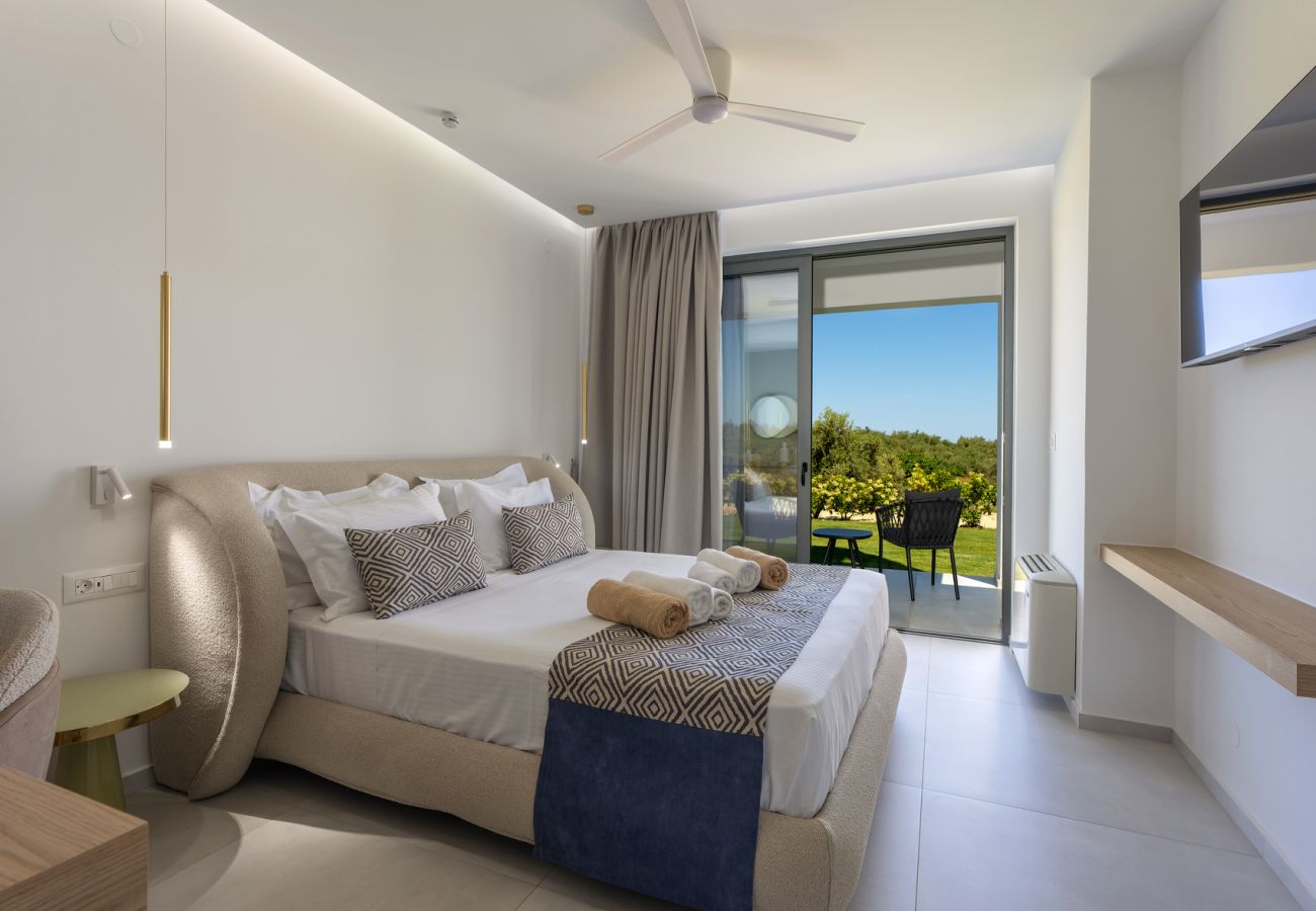 Villa in Aggeliana - Skyline Villa II, By Hellocrete