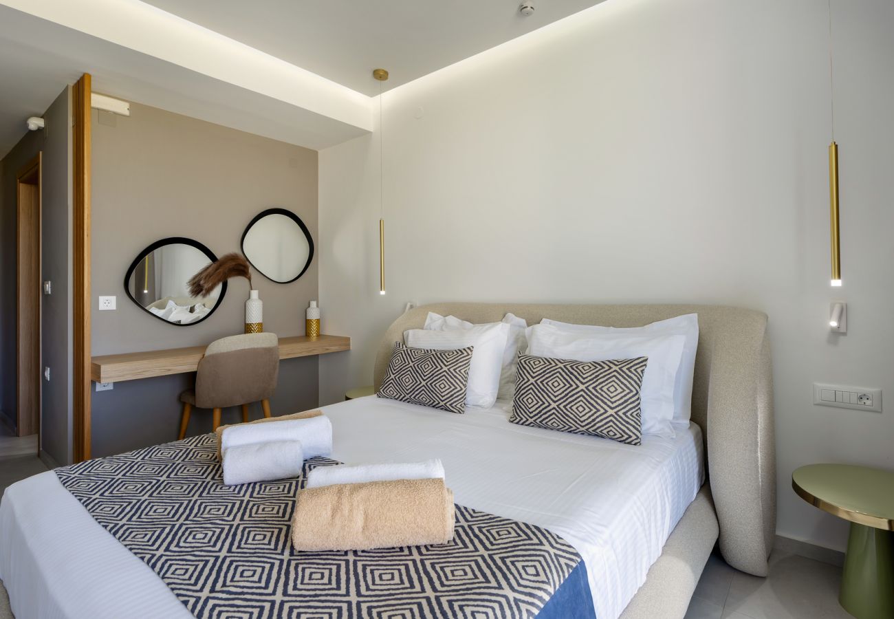 Villa in Aggeliana - Skyline Villa II, By Hellocrete