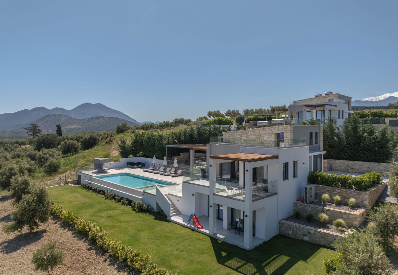 Villa in Aggeliana - Skyline Villa II, By Hellocrete