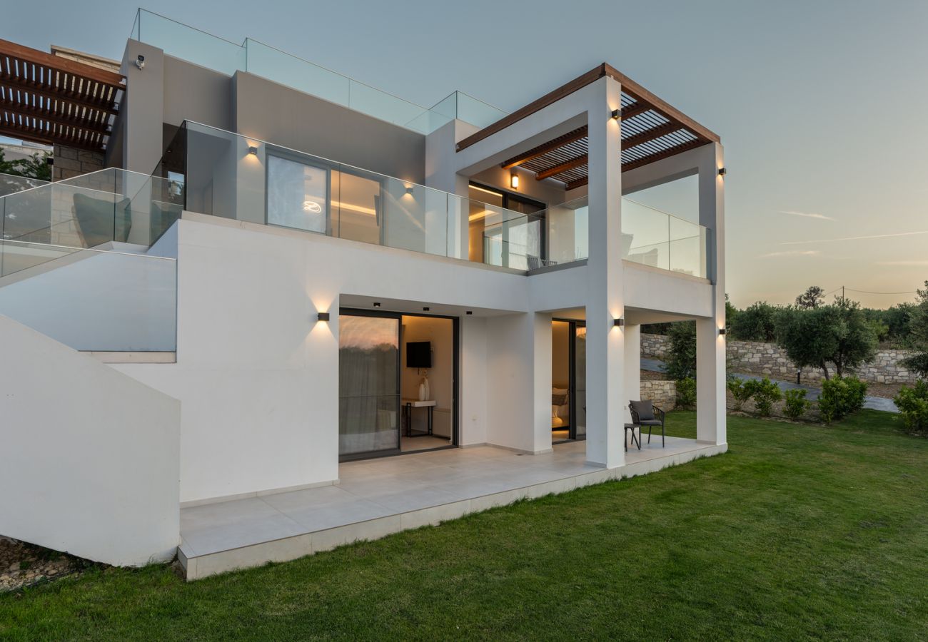 Villa in Aggeliana - Skyline Villa II, By Hellocrete