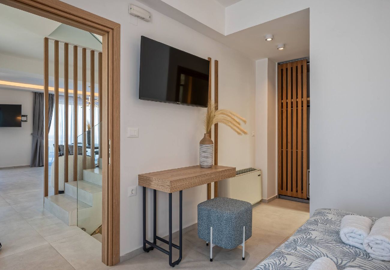 Villa in Aggeliana - Skyline Villa I, By Hellocrete