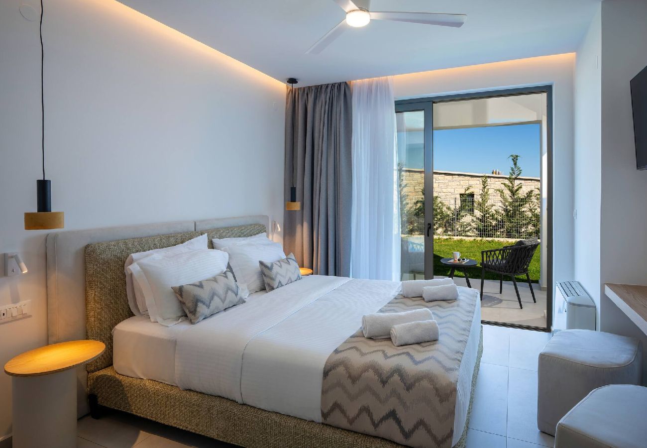 Villa in Aggeliana - Skyline Villa I, By Hellocrete