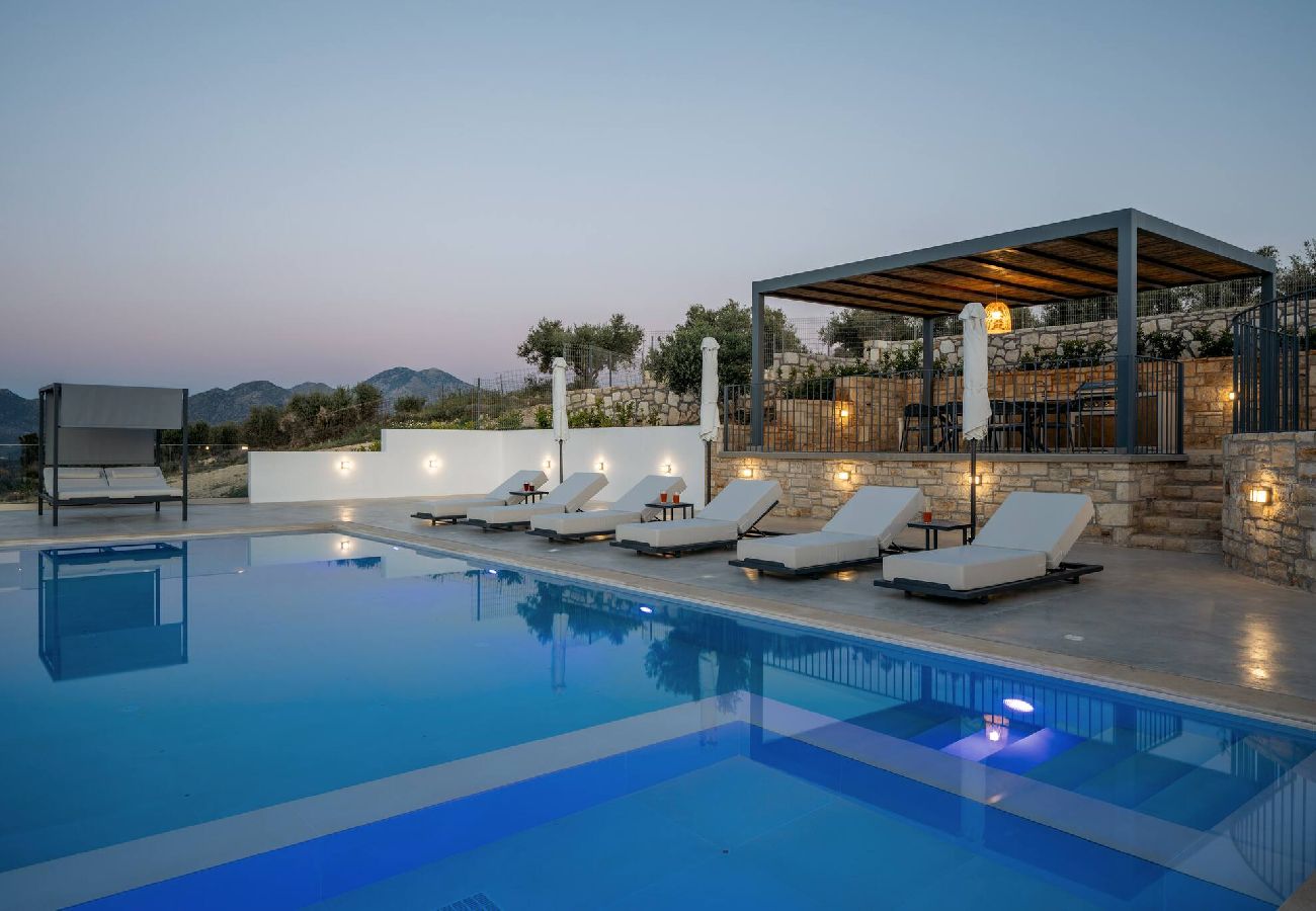 Villa in Aggeliana - Skyline Villa I, By Hellocrete