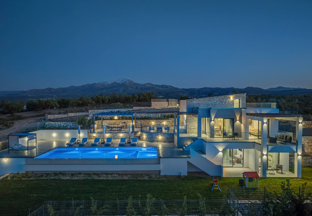 Villa in Aggeliana - Skyline Villa I, By Hellocrete