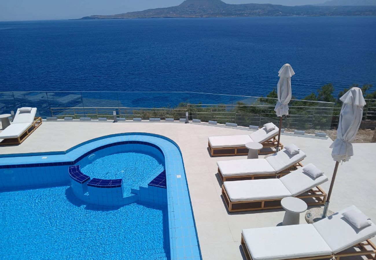 Villa in Loutraki - SeaWave Villa I, By Hellocrete