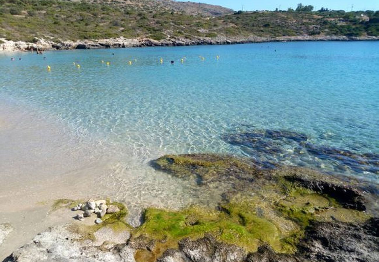 Villa in Loutraki - SeaWave Villa I, By Hellocrete